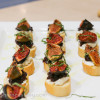 figs crostini hors d'oeuvres