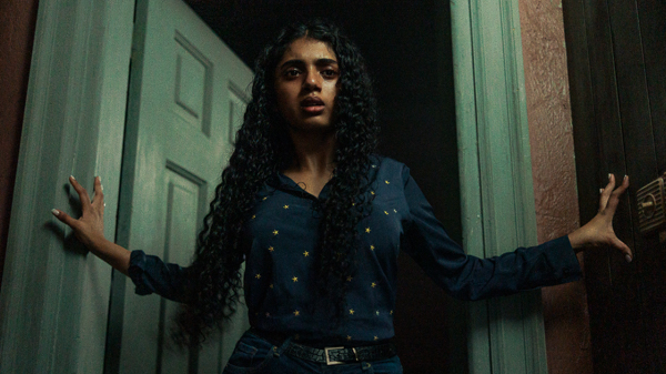 New Horror Film "Tarot" Explores Fate and Survival- Movie Review /《絕命塔羅牌》 - 一部新的令人興奮的恐怖電影評論